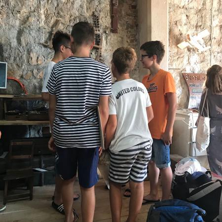 View larger image View larger image